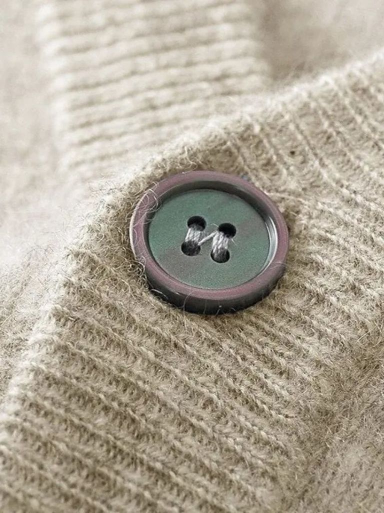 100% Merino Wool V Neck Knitwear Cardigan Sweater - Nordwr