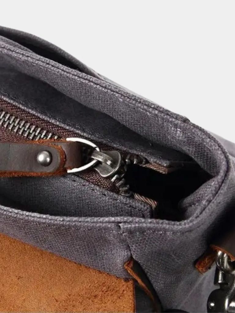 Windsor Messenger Shoulder Bag - Nordwr