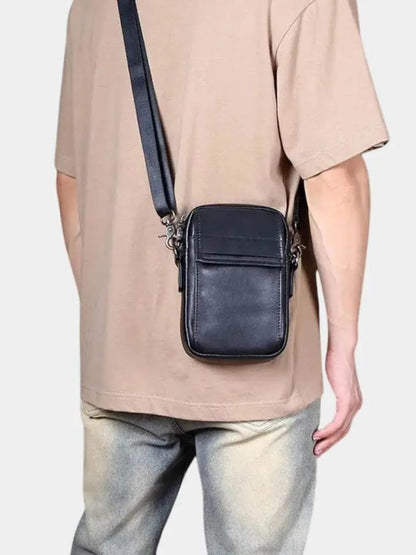 Essential Small Leather Shoulder Bag - Nordwr