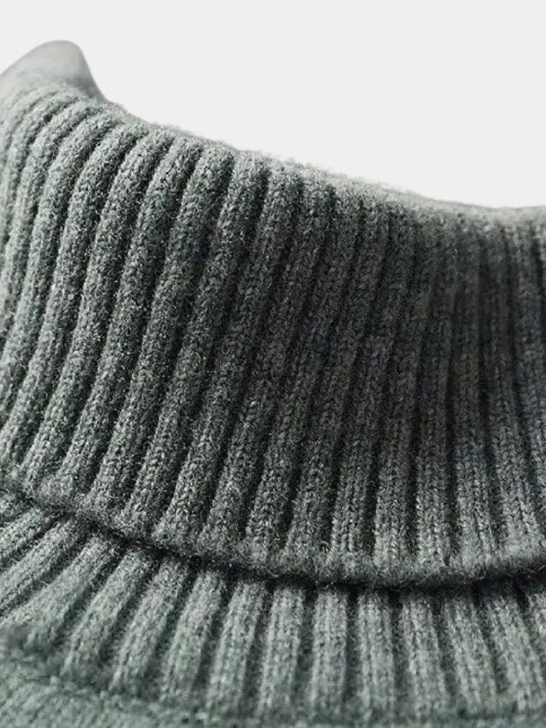 100% Merino Wool Turtleneck Sweater - Nordwr