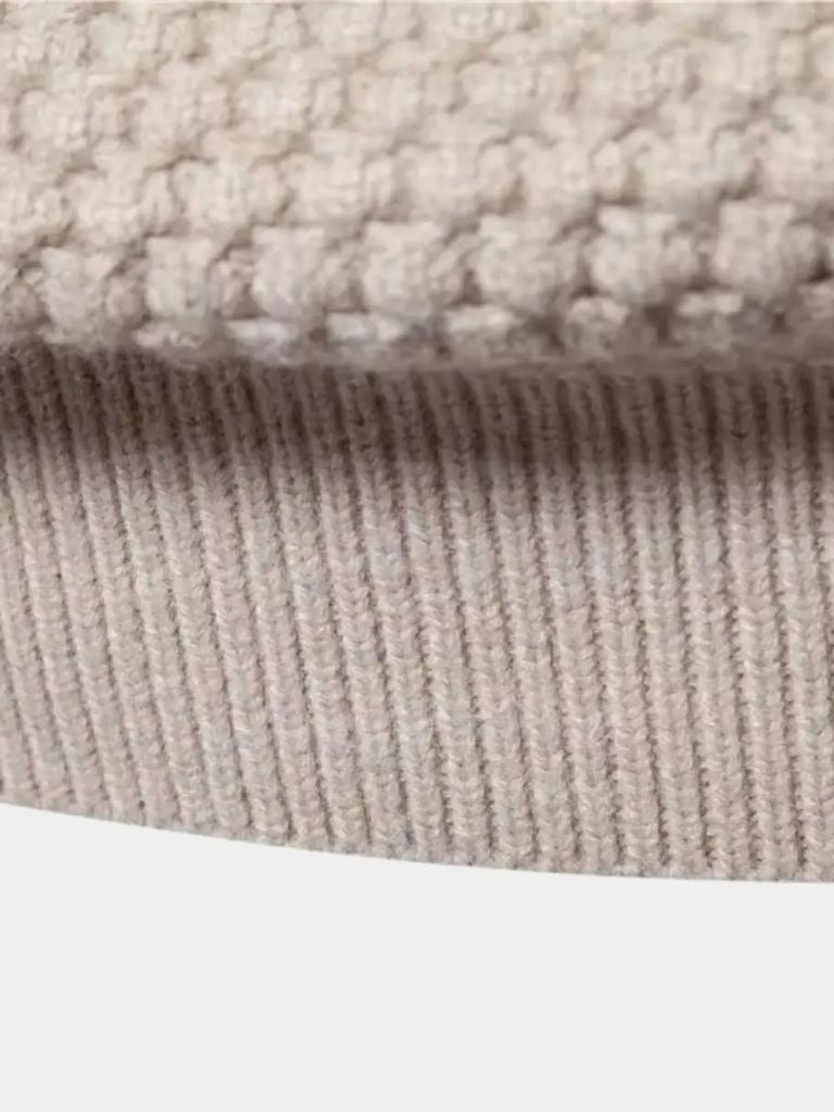 Old Money Textured Pullover - Nordwr