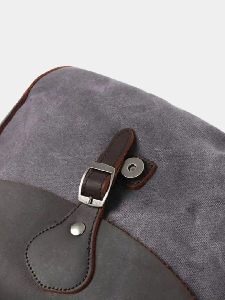 Windsor Messenger Shoulder Bag - Nordwr