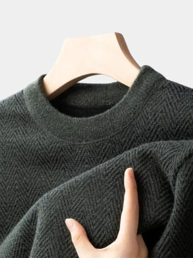 Essential Wool Sweater - Nordwr
