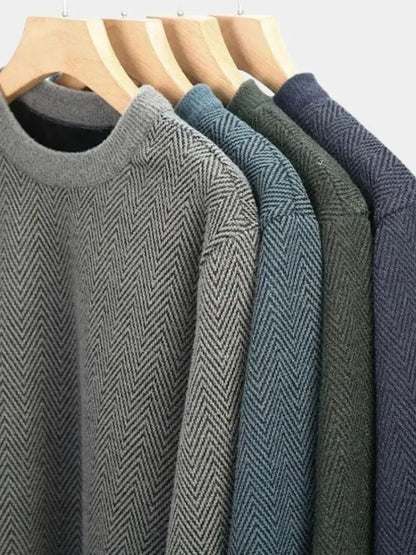 Essential Wool Sweater - Nordwr