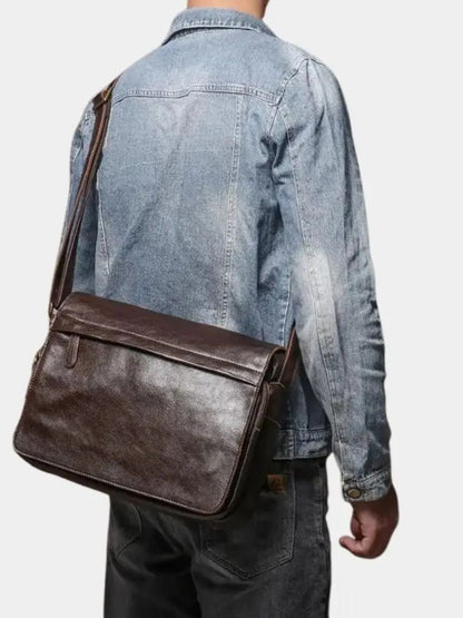 Classic Messenger Leather Bag - Nordwr